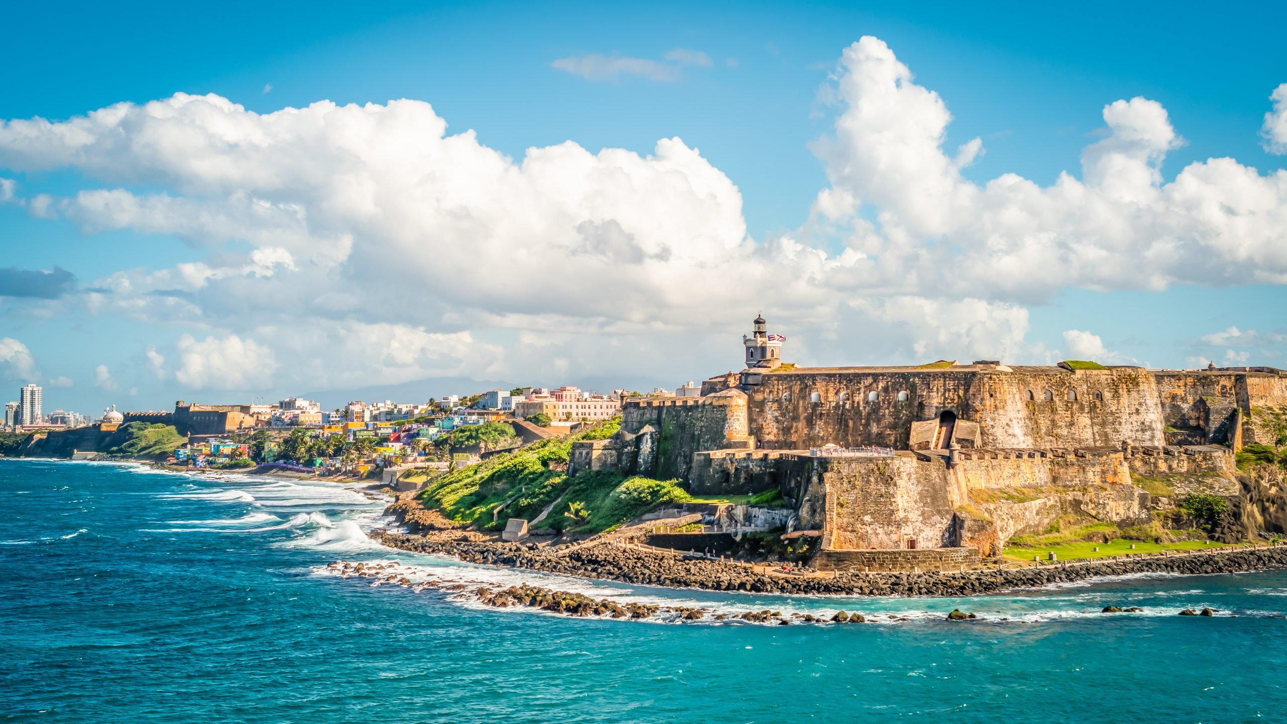 Panoramic landscape of historical castle El Morro along the coastline, San Juan, Puerto Rico.